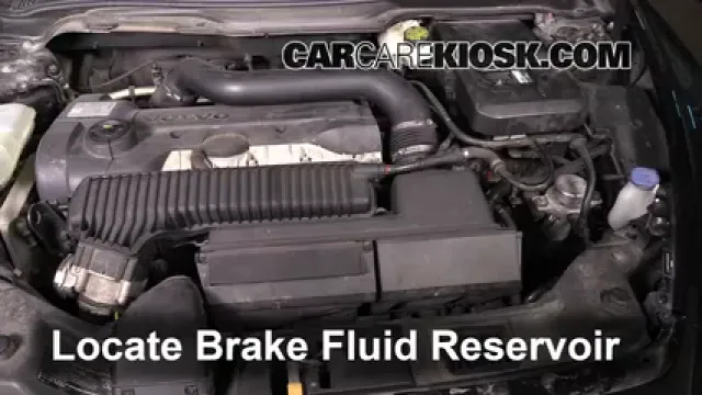 2008 Volvo C70 T5 2.5L 5 Cyl. Turbo Liquide de frein Ajouter du liquide